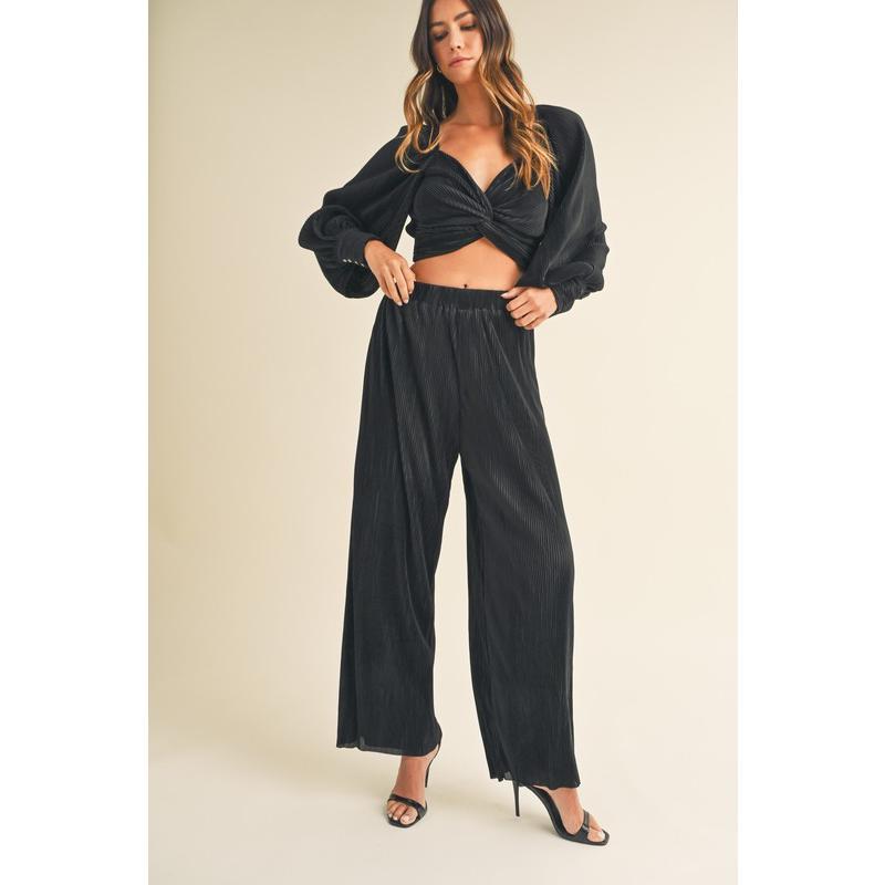 MABLE Front Twisted Long Sleeve Top and Pants Set
