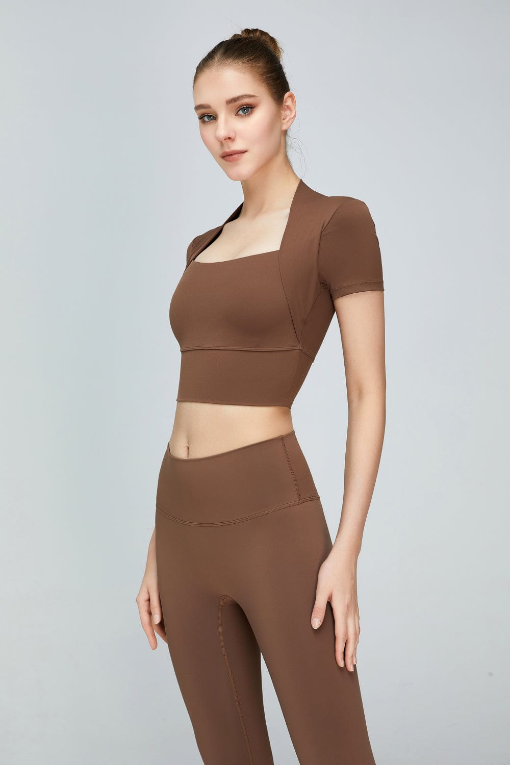 Short Sleeve Cropped Sports Top Women Clothes Trendsi Chocolate / S